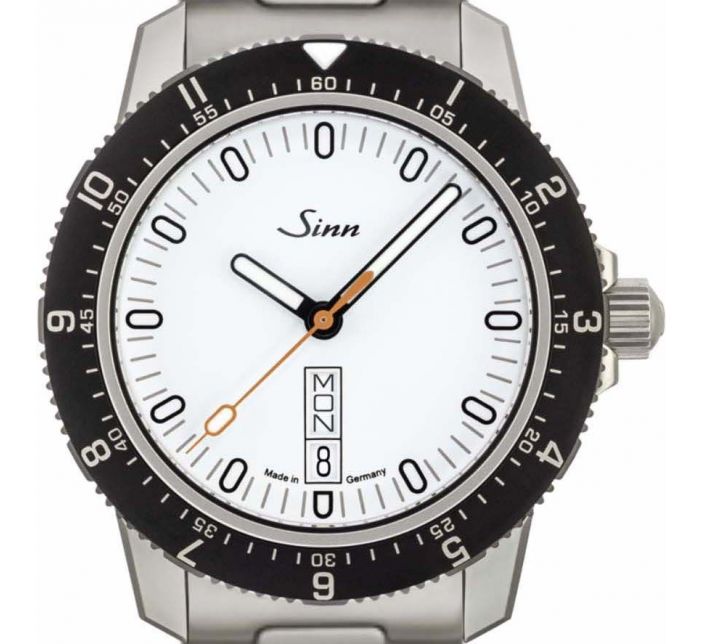 Sporty Watch 105 St Sa W Solid Strap - Sinn