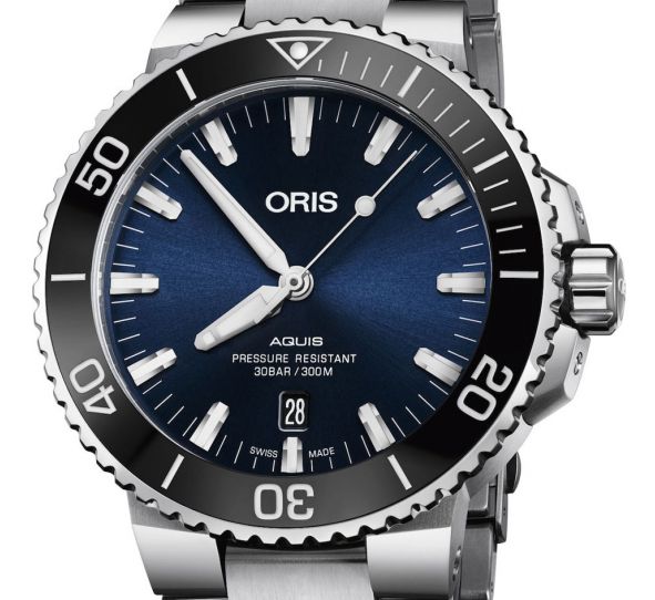 Aquis Date 43,5mm Blue Sunray/Steel - Oris 