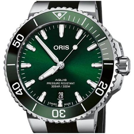 Aquis Date 41,5mm Green/Rubber - Oris 