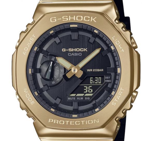 Montre Homme Casio G-Shock boîtier acier doré, cadran noir GM-2100G-1A9ER