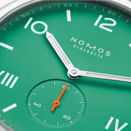 Montre Nomos Club Campus 38 Electric Green Leather