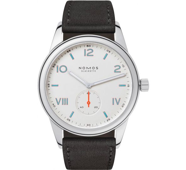 Club Campus 38 Leather - Nomos