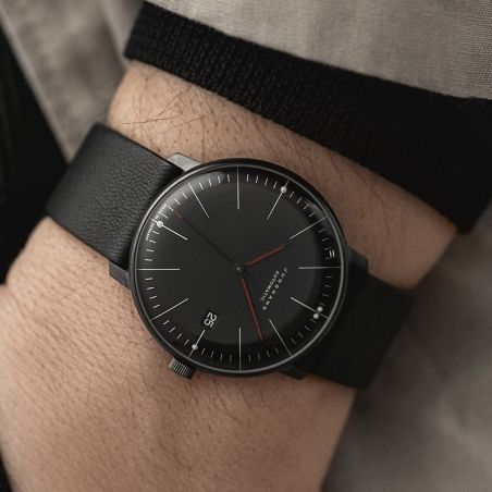 Montre Junghans Max Bill Bauhaus 27/4308.02