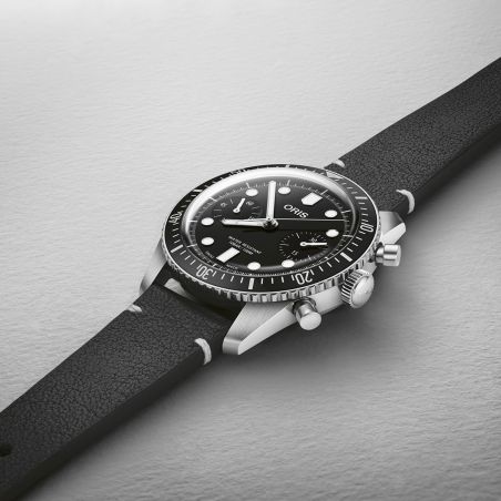 Montre Oris Divers Sixty-Five Chronograph Leather