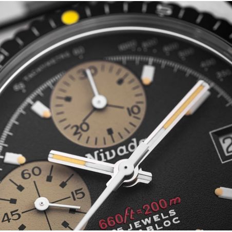 Montre Nivada Grenchen Chronograph Yellow 77001A