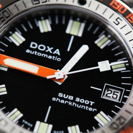 Montre Doxa SUB 300T Sharkhunter