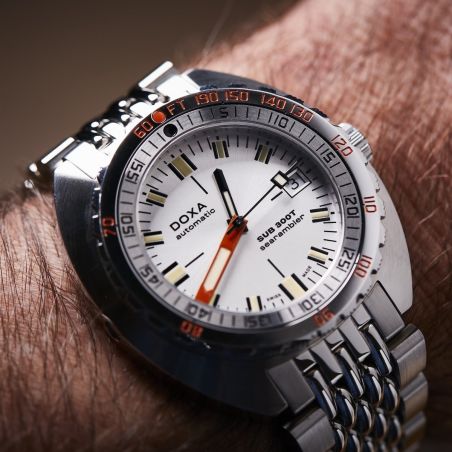 Montre Doxa SUB 300T Searambler