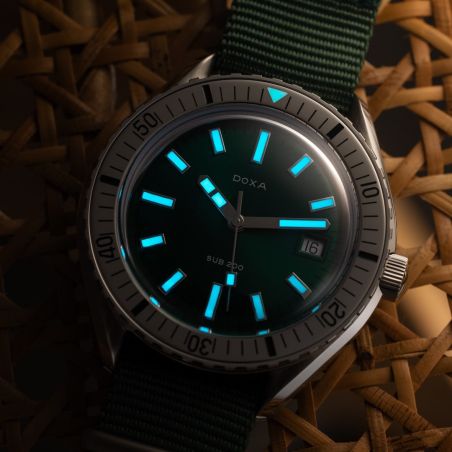 Montre Doxa SUB 200 Sea Emerald Acier