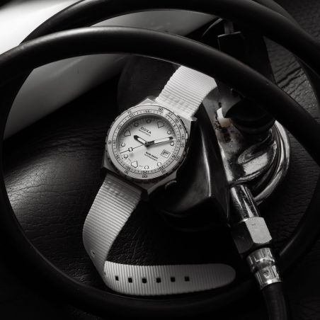 Montre Doxa SUB 600T Whitepearl Ceramic