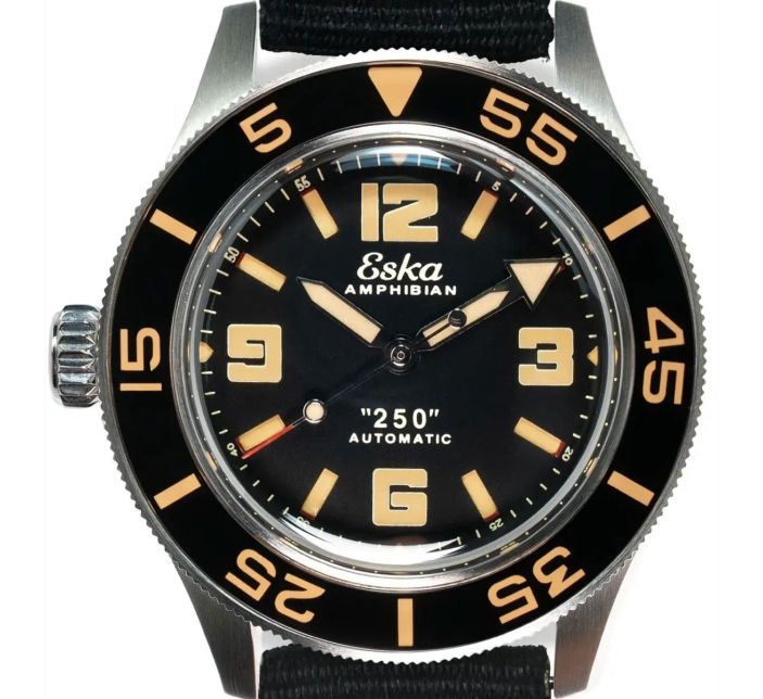 Montre Eska Amphibian 250 Black Shark Destro
