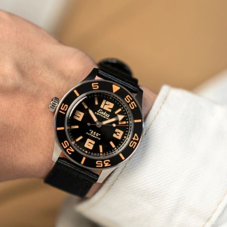 Montre Eska Amphibian 250 Black Shark Destro