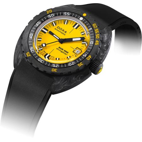 Montre Doxa SUB 300 Carbon Divingstar