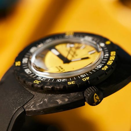 Montre Doxa SUB 300 Carbon Divingstar