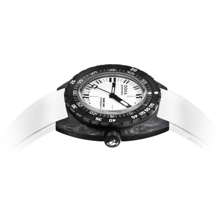 Montre Doxa SUB 300 Carbon Whitepearl