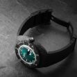 Montre Doxa SUB 300 Carbon Sea Emerald