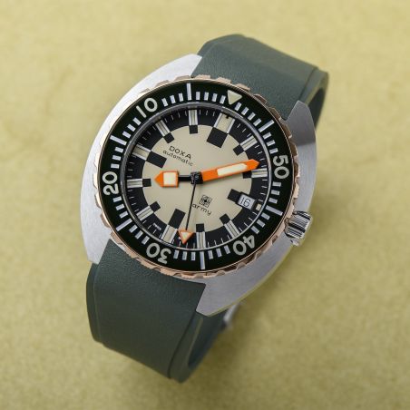 Montre Doxa Army Green Bronze