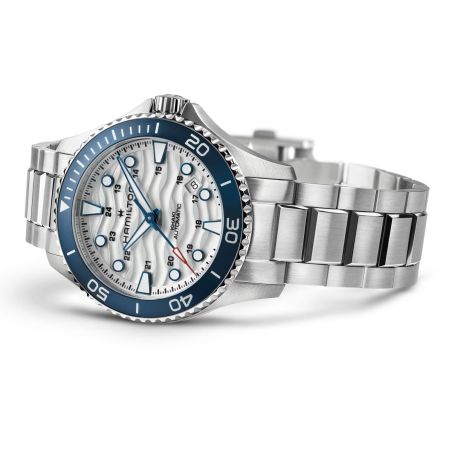 Montre Hamilton Khaki Navy Scuba Auto 40mm H82425110
