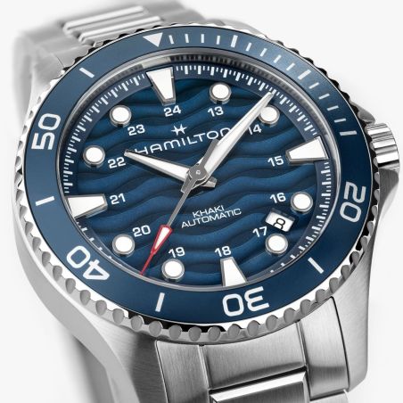 Montre Hamilton Khaki Navy Scuba Auto 40mm H82425140
