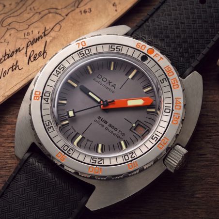 Montre Doxa SUB 300 Ti5 Clive Cussler