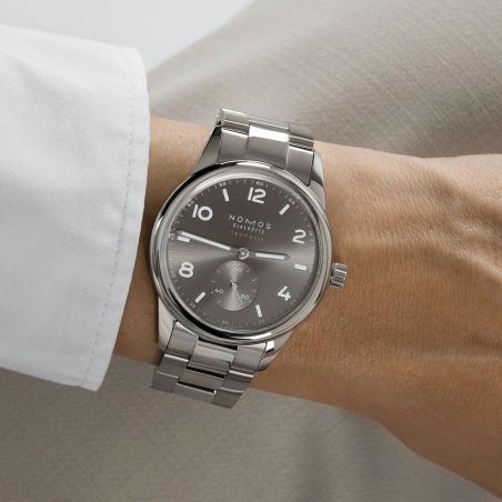 Montre Nomos Club Sport Neomatik 39 Smoke 763