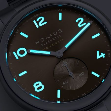Montre Nomos Club Sport Neomatik 39 Ember 762