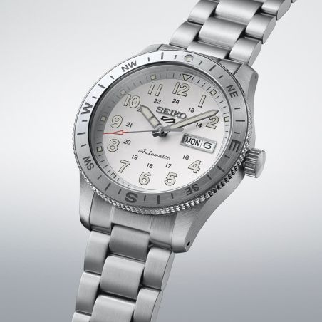 Montre Seiko 5 Field Series HDB007K1